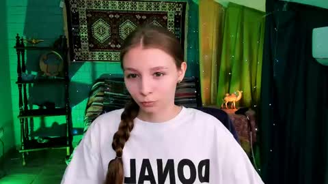 juliedaniel online show from 04.17.26