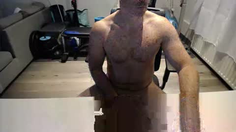 Snapshot of julienneedyou chatting on 09.30.25 julienneedyou online show from 09.30.25