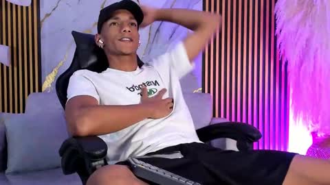 Julien online show from 10.15.25