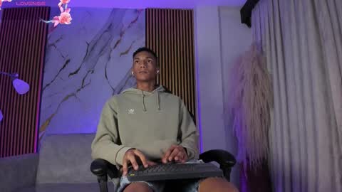 Julien online show from 01.06.26