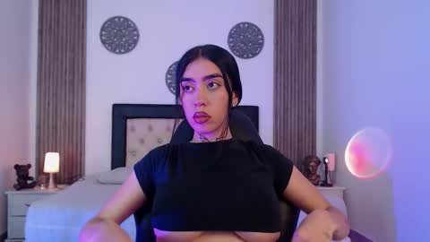 Julieta online show from 12.22.25