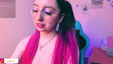 Julieta Independent model online show from 10.20.25