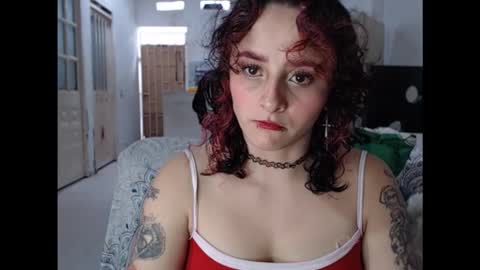 Julieta Jaguar online show from 04.21.26