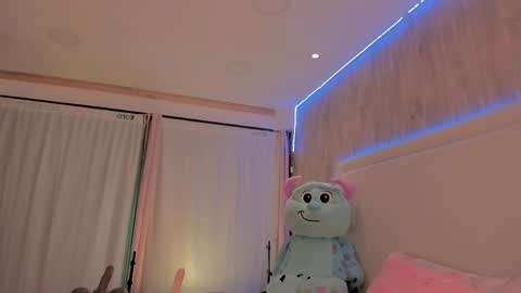 Julieta Vargas online show from 04.01.26