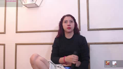 Snapshot of julietta_max chatting on 03.25.26 julietta max online show from 03.25.26