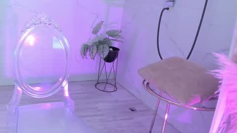 Snapshot of julietta_pink chatting on 02.12.26 Julieta online show from 02.12.26