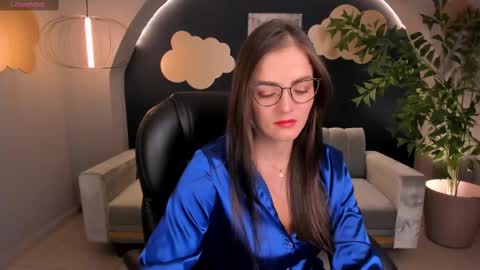 JULIETTA online show from 02.11.25