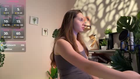 Julie online show from 02.05.25