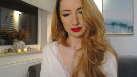 Snapshot of juliettesensual chatting on 02.22.25 JulietteSensual online show from 02.22.25