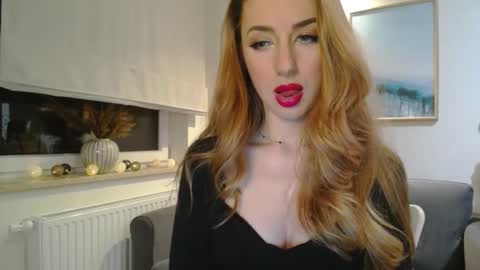 Snapshot of juliettesensual chatting on 02.27.25 JulietteSensual online show from 02.27.25