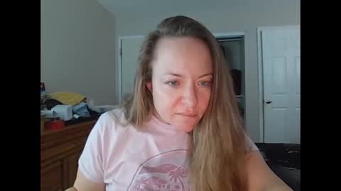 Juli Monroe online show from 12.02.25