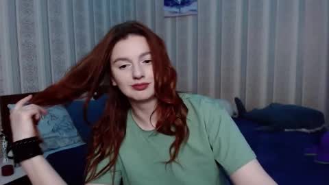 Snapshot of julithlally chatting on 09.25.25 Julith online show from 09.25.25