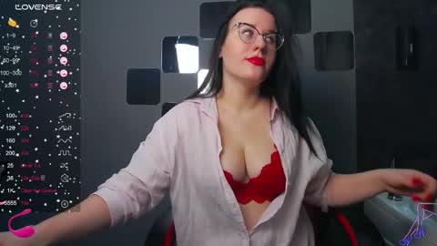 Snapshot of juliyamayers chatting on 01.17.25 JuliyaMayers online show from 01.17.25