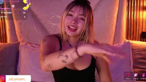 jullianapriv_ online show from 03.10.26