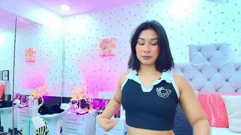 Julieta Reyes   online show from 05.27.26