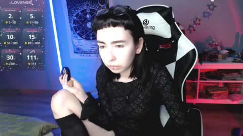 Baroness Von Cringe online show from 01.01.25