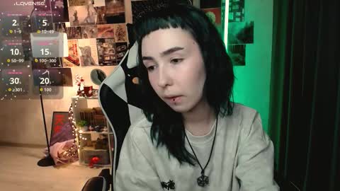 Baroness Von Cringe online show from 10.05.25