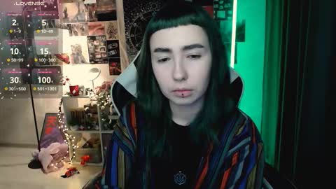 Baroness Von Cringe online show from 10.28.25