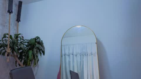 july_quinzel online show from 04.08.26