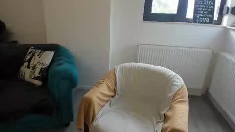 Julya online show from 10.18.25