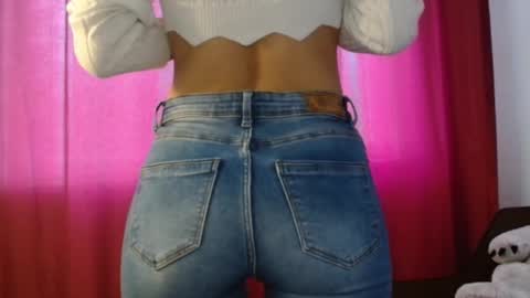 Julyana online show from 01.30.25