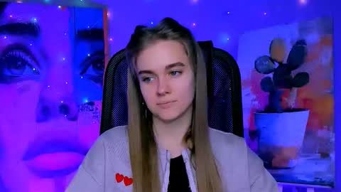 junewoods online show from 12.22.25