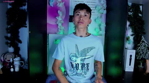 Snapshot of juniior0_0 chatting on 02.06.25 Junior online show from 02.06.25