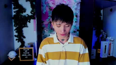Snapshot of juniior0_0 chatting on 03.01.25 Junior online show from 03.01.25