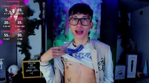 Snapshot of juniior0_0 chatting on 03.07.25 Junior online show from 03.07.25
