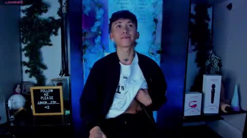 Snapshot of juniior0_0 chatting on 03.09.25 Junior online show from 03.09.25