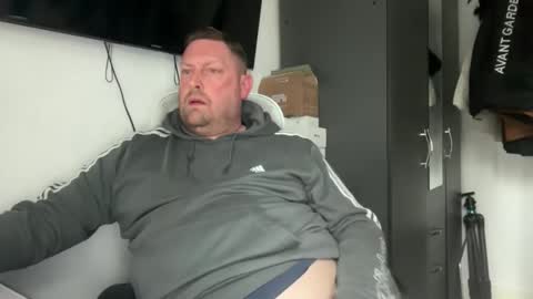 Snapshot of junky345 chatting on 03.08.26 Junky online show from 03.08.26