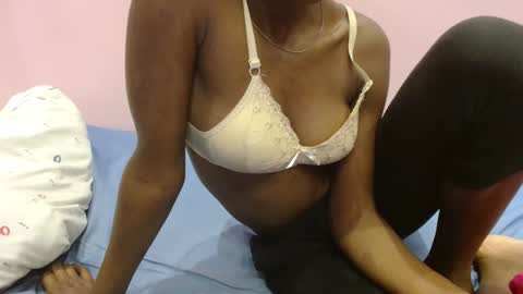 Snapshot of just_ebonee chatting on 02.21.26 just ebonee online show from 02.21.26