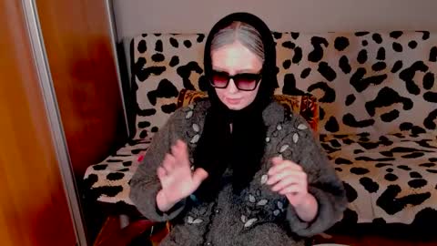 Nika and Mark online show from 02.11.25