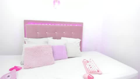  Isa y Luci  online show from 03.06.25