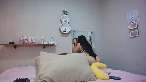  Isa y Luci  online show from 05.30.26