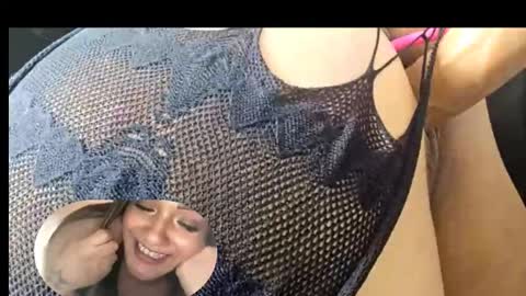 Layla online show from 02.20.25