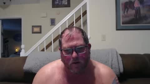 Snapshot of justaguyandnaked chatting on 04.28.26 justaguyandnaked online show from 04.28.26