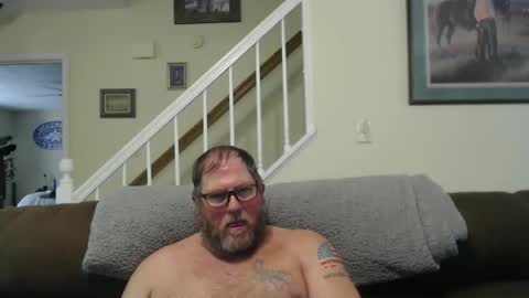 Snapshot of justaguyandnaked chatting on 05.13.26 justaguyandnaked online show from 05.13.26