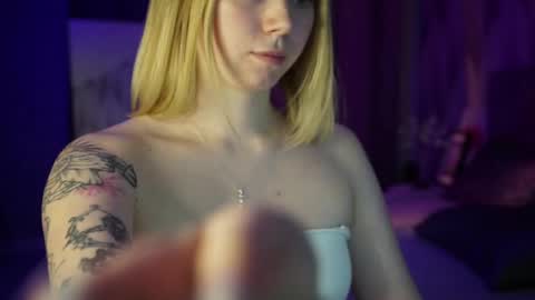 Snapshot of justbarbie chatting on 01.26.25 Alexa online show from 01.26.25