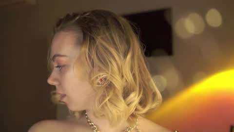 Snapshot of justbarbie chatting on 02.01.25 Alexa online show from 02.01.25