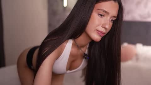 Snapshot of justbarbie_new_ chatting on 11.15.25 Katarina online show from 11.15.25