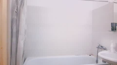 Snapshot of justin_badd chatting on 12.12.24 justin_badd online show from 12.12.24