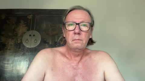 Snapshot of justin_hornyyyy chatting on 12.18.25 justin_hornyyyy online show from 12.18.25
