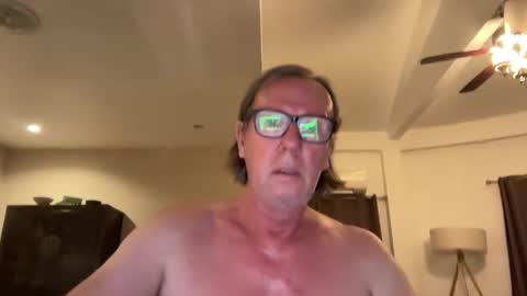 Snapshot of justin_hornyyyy chatting on 12.19.25 justin_hornyyyy online show from 12.19.25