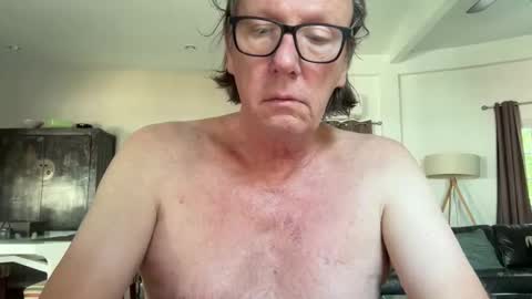 Snapshot of justin_hornyyyy chatting on 12.23.25 justin_hornyyyy online show from 12.23.25