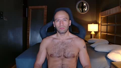 Justin online show from 02.04.25