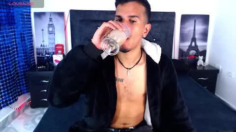 JUSTIN online show from 02.12.25