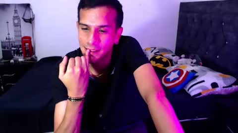 JUSTIN online show from 10.08.25