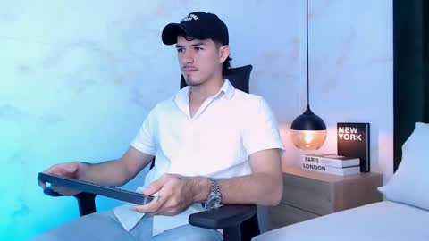 Justin online show from 12.04.25