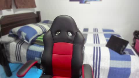 Snapshot of justin_stark1 chatting on 12.06.24 Diego online show from 12.06.24